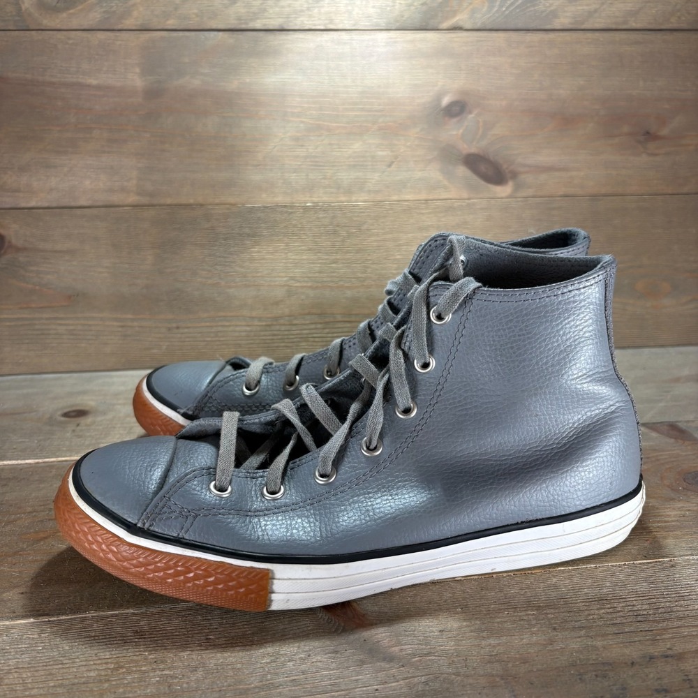 Converse Chuck Taylor All Star Boys size 6 shoes Gray Leather Gum Sole sneakers